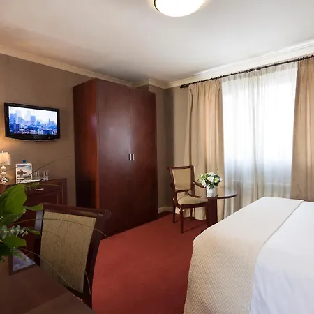 Savoy 4*