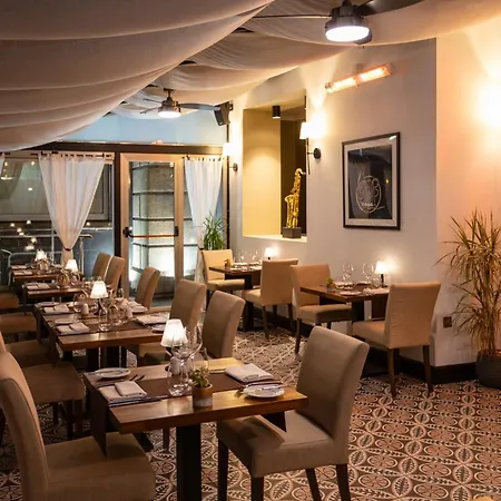 Savoy Hotel 4*