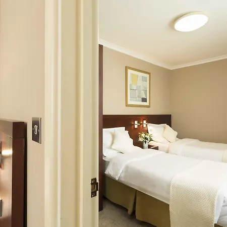 Hotel The Savoy Jersey