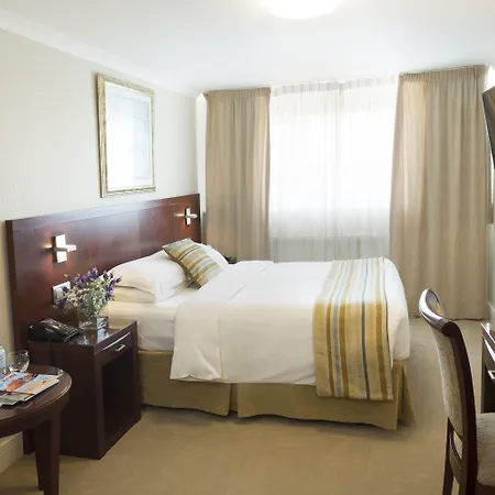 The Savoy Jersey Hotel 4*