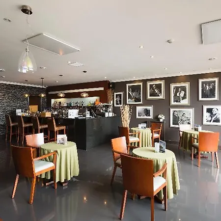 Savoy Hotel 4*