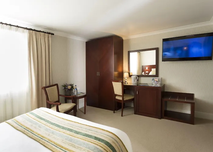 The Savoy Jersey Hotel 4*