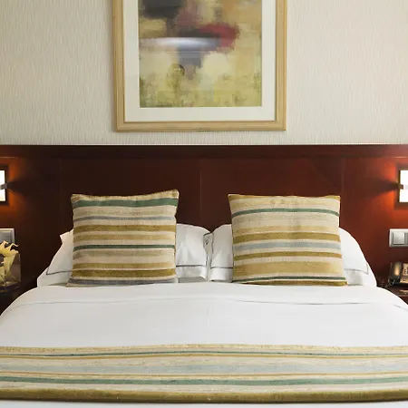 Hotel The Savoy Jersey