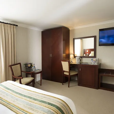 The Savoy Jersey Hotel 4*