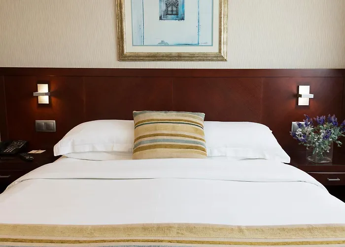 Otel The Savoy Jersey 4*