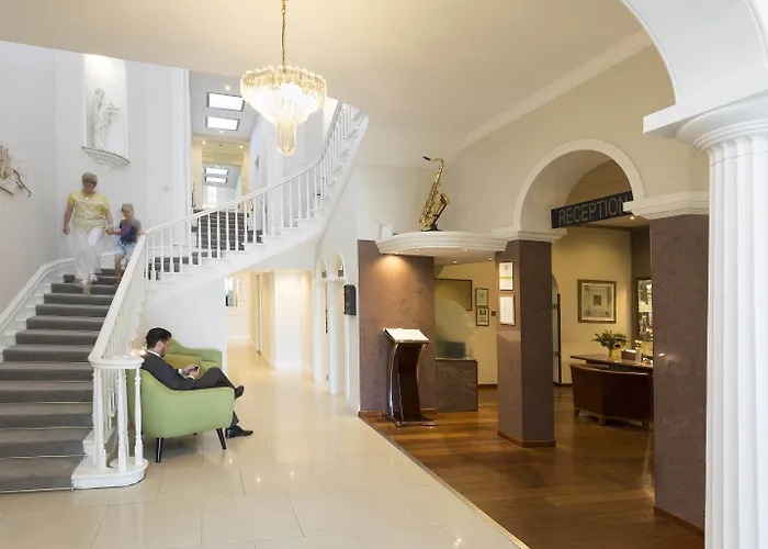 The Savoy Jersey Otel Saint Helier Jersey